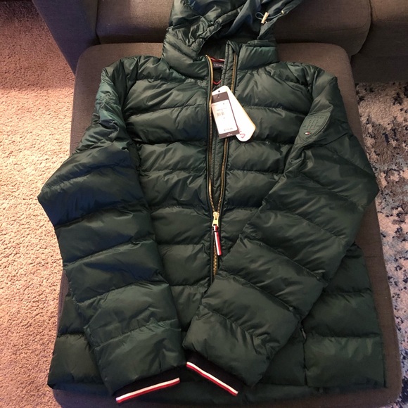 Tommy Hilfiger Jackets & Blazers - Tommy Hilfiger puffer jacket